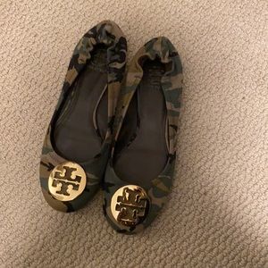 Tory Burch *Cute* Camo Flats!